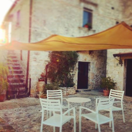Le Case Di S. Andrea Buccheri エクステリア 写真